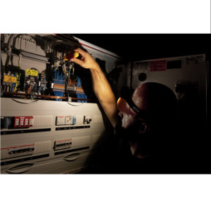 wiha-fejlampa-akkumulatoros-led-be-ki-mozgas-erzekelovel-500lm-45700-23