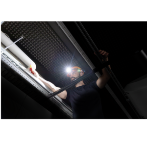 wiha-fejlampa-akkumulatoros-led-be-ki-mozgas-erzekelovel-500lm-45700-28